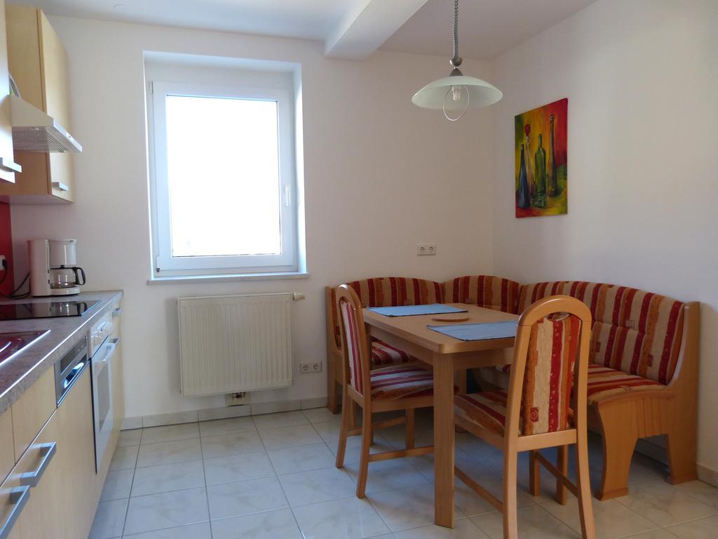 Ferienwohnung Kern Боденсдорф Стая снимка
